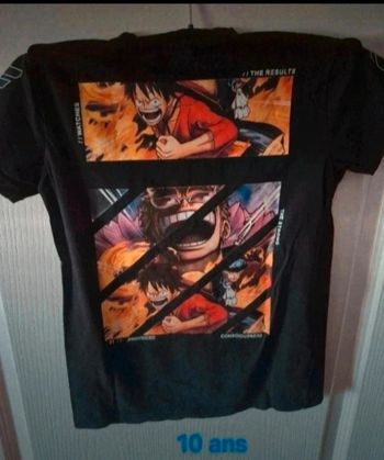 Joli t-shirt one piece Taille 10ans