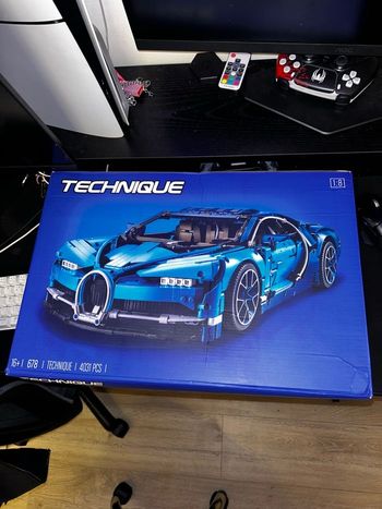 LEGO Technic Bugatti Chiron (42083)