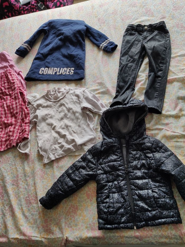 Lots de vêtements 2 ans fille