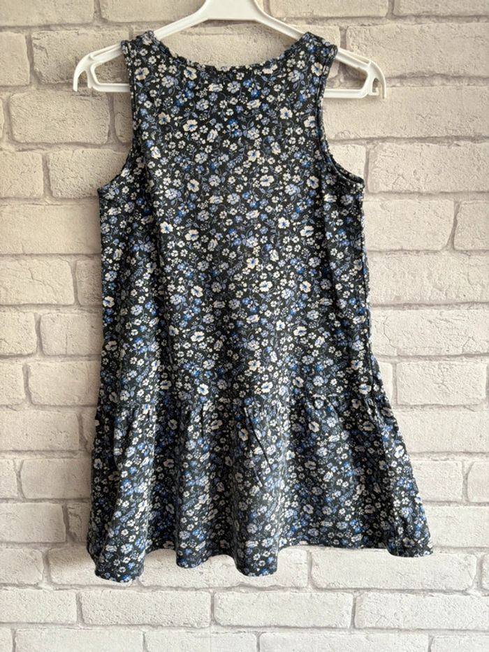 Robe H&M taille 6 ans - photo numéro 2