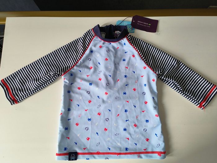 Tee shirt Anti-UV sergent major taille 122 cm neuf