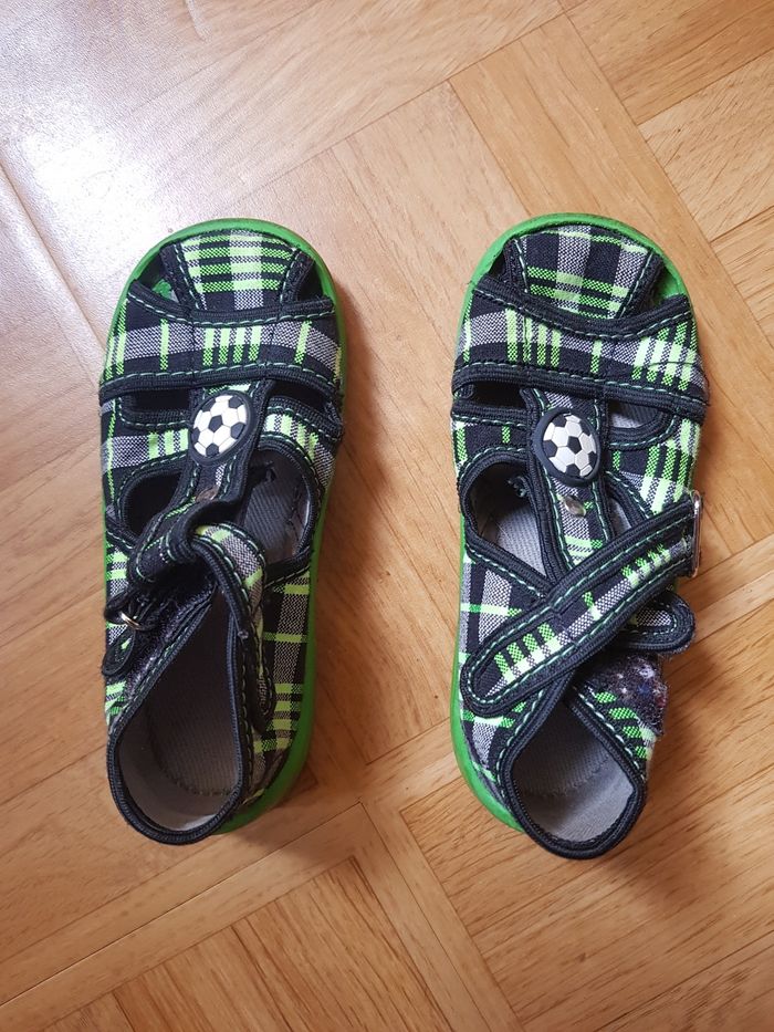 Chaussures ouvertes