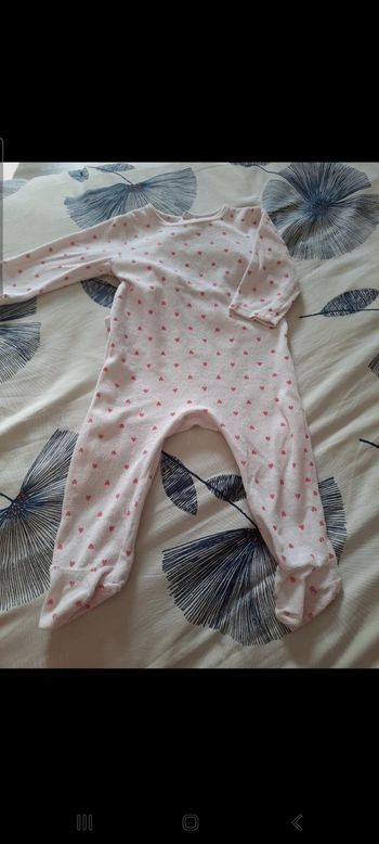 Lot 4 pyjamas