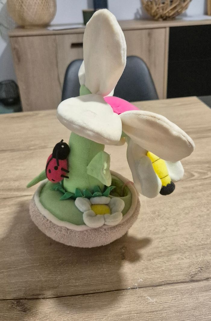 Culbuto d'activités fleur en tissus - photo numéro 9