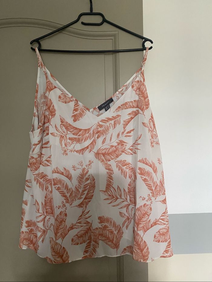 Débardeur blanc et orange