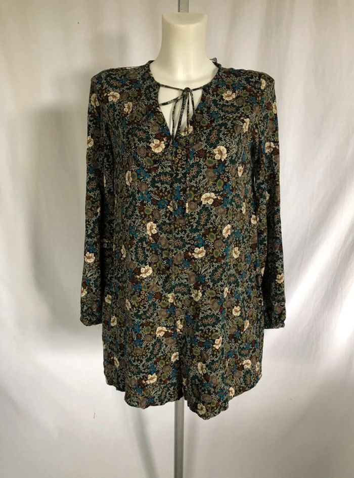 Combishort Zara fleurie noire manches longues taille XS / 34 36 comme neuve - photo numéro 6