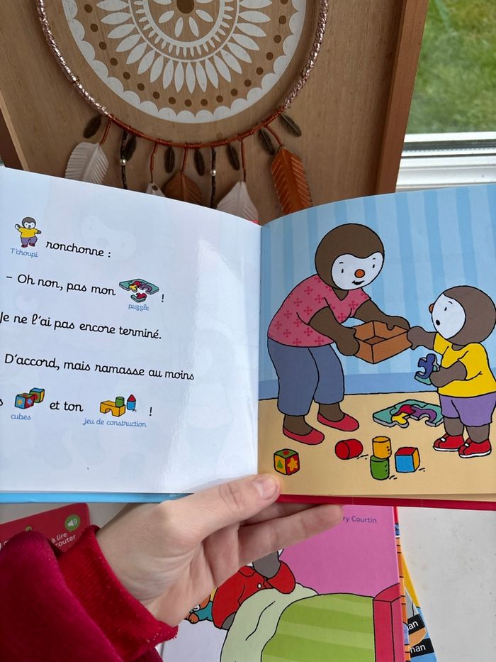 Livre tchoupi et les jouets - photo numéro 3