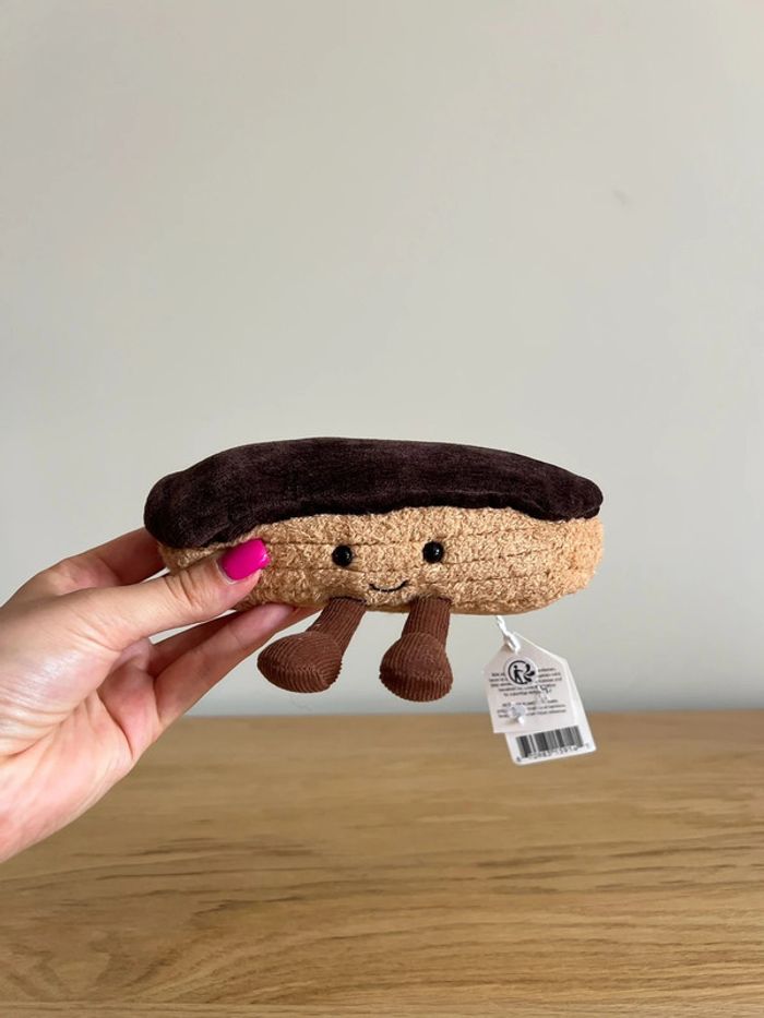 Peluche Jellycat pâtisserie éclair au chocolat - photo numéro 2