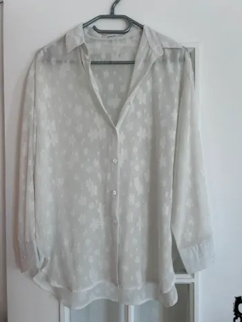 Chemise dentelle manche longue taille S