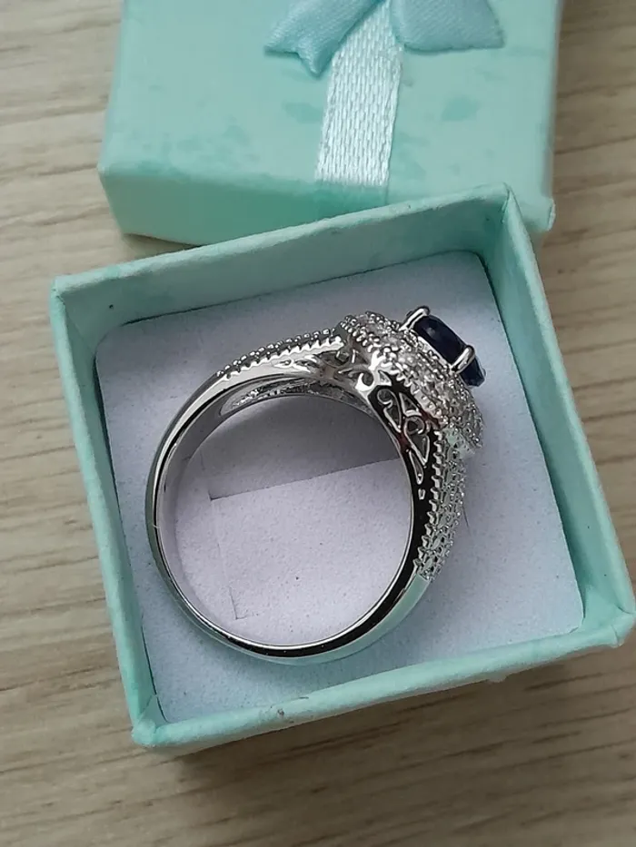 Superbe bague, strass, pierre bleue marine, taille 60 - photo numéro 4