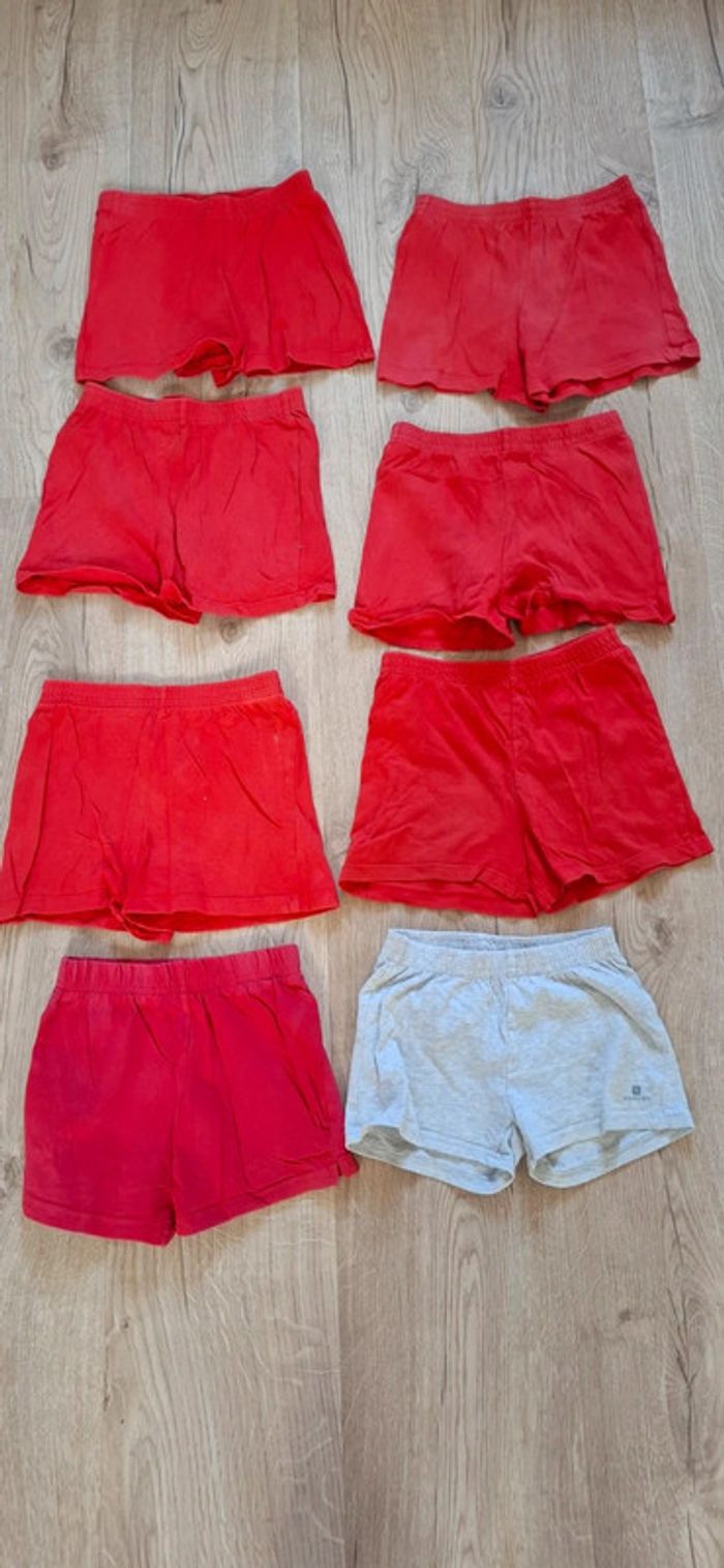 Lot 4 shorts TBE (+4offerts)