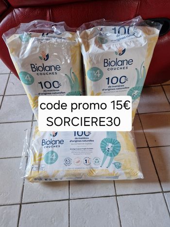 132 couches Biolane taille 4