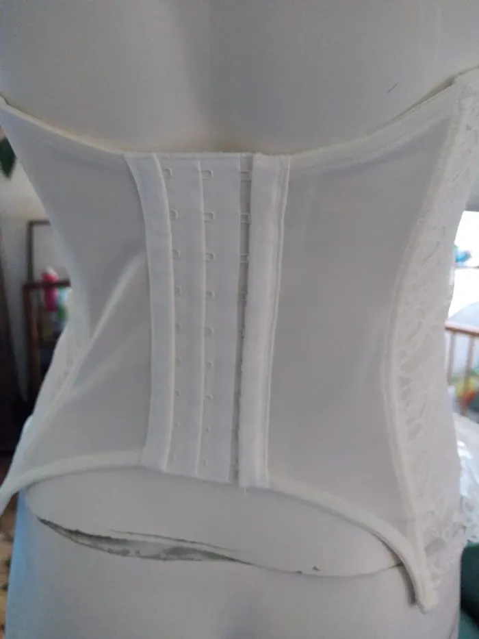 Corset bustier blanc ivoire cérémonie mariage pin up burlesque - photo numéro 2