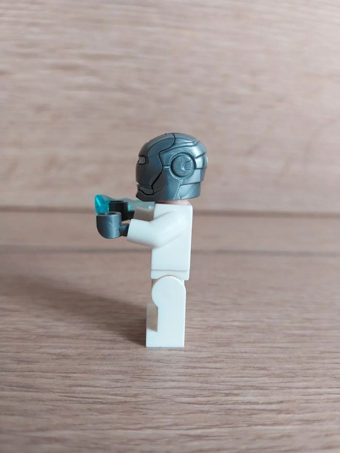 Figurine type lego Iron Man Marvel - photo numéro 3