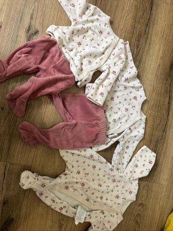 Lot taille 1 mois