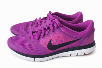 Chaussures Nike Fitsol running fitness rose 36.5 très bon état