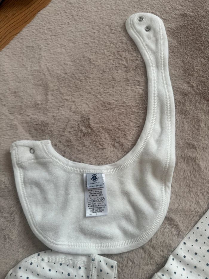 Lot cadeau naissance pyjama été bavoir bonnet naissance et couverture Petit Bateau en coton organic - photo numéro 6