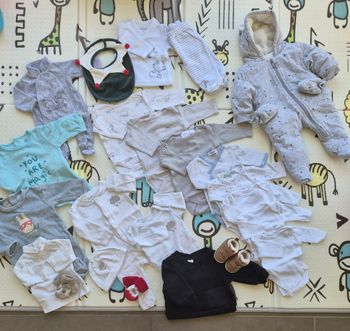 Lot de 25 Vêtements Bébé Garçon Naissance et 1 mois