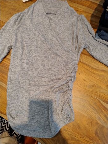 Gros lot de vêtements de grossesse