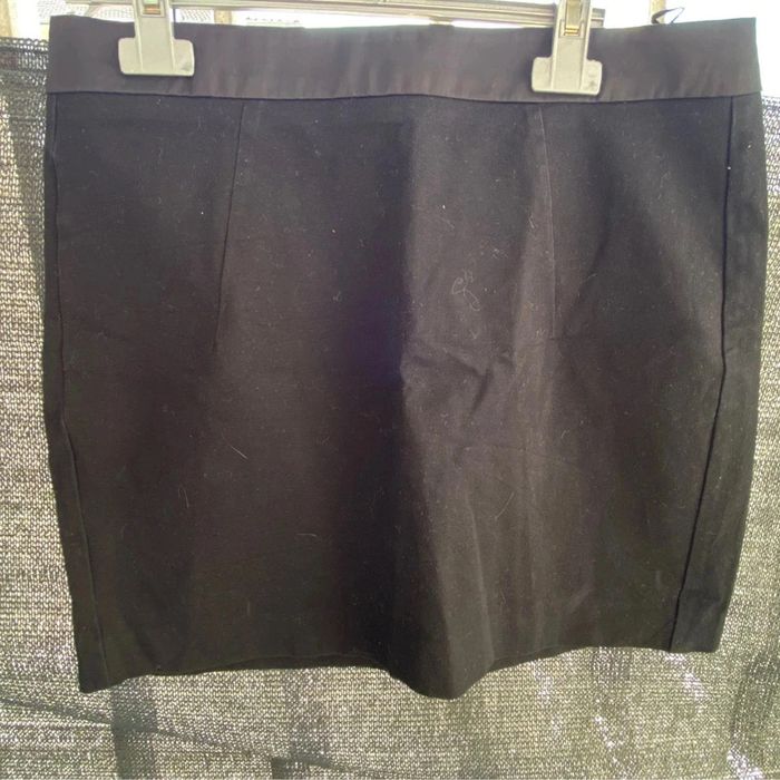 Jolie jupe Mango taille 40 - photo numéro 2