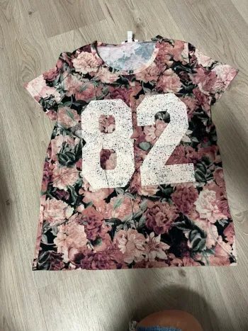 Tee shirt