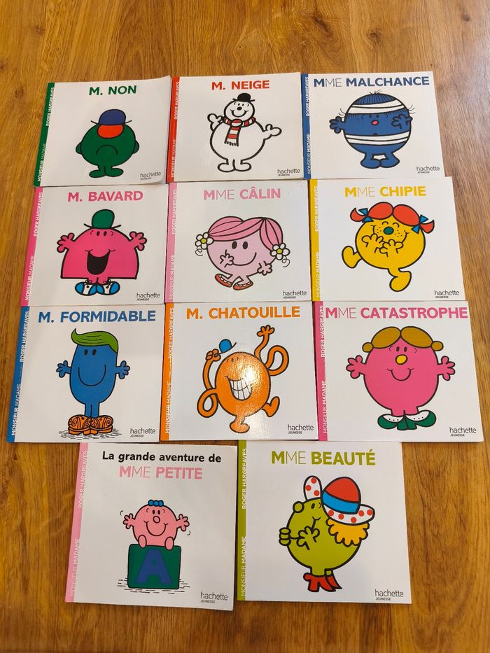 Lot de 11  livres Monsieur Madame