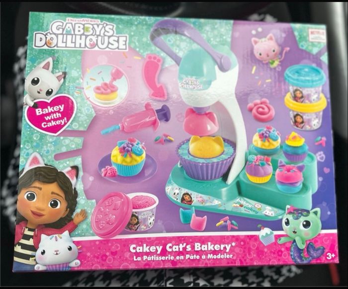 La pâtisserie en pâte à modeler Gabby’s Dollhouse
