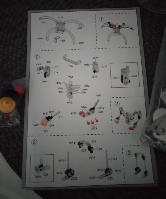 Jeux construction métallique type mécano Robot 142 pièces neuf +8 ans - photo numéro 5