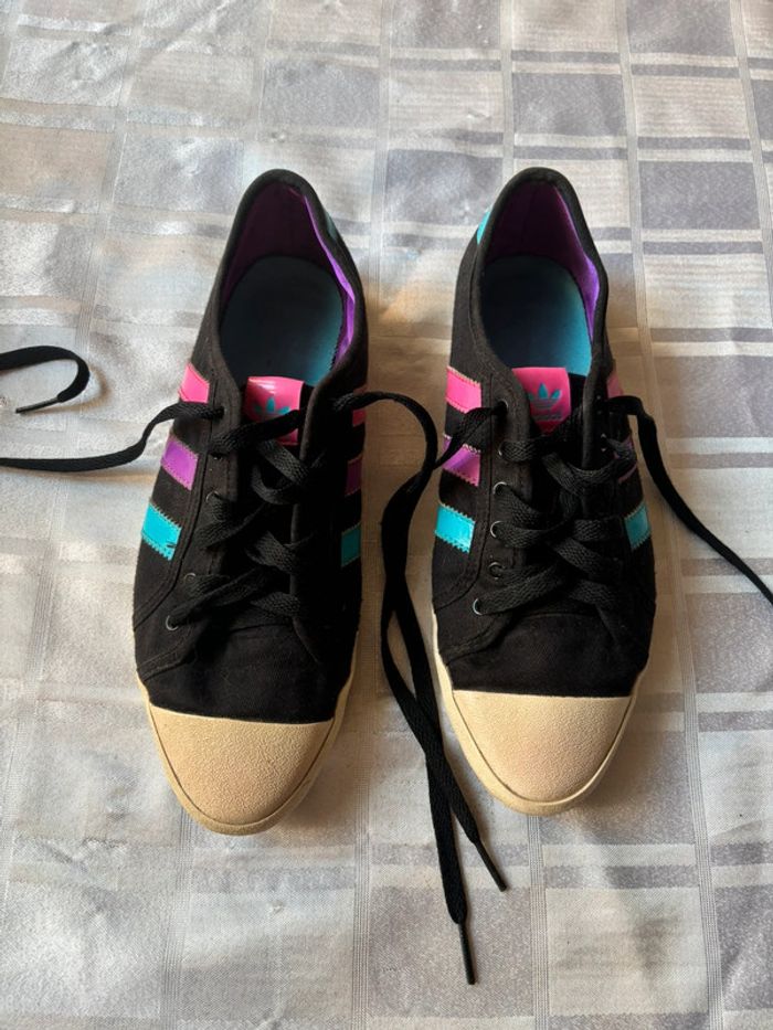 Baskets basses adidas 39