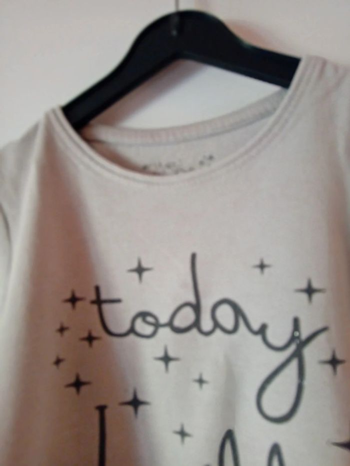 Tee-shirt manches courtes gris. 4 ans - photo numéro 3