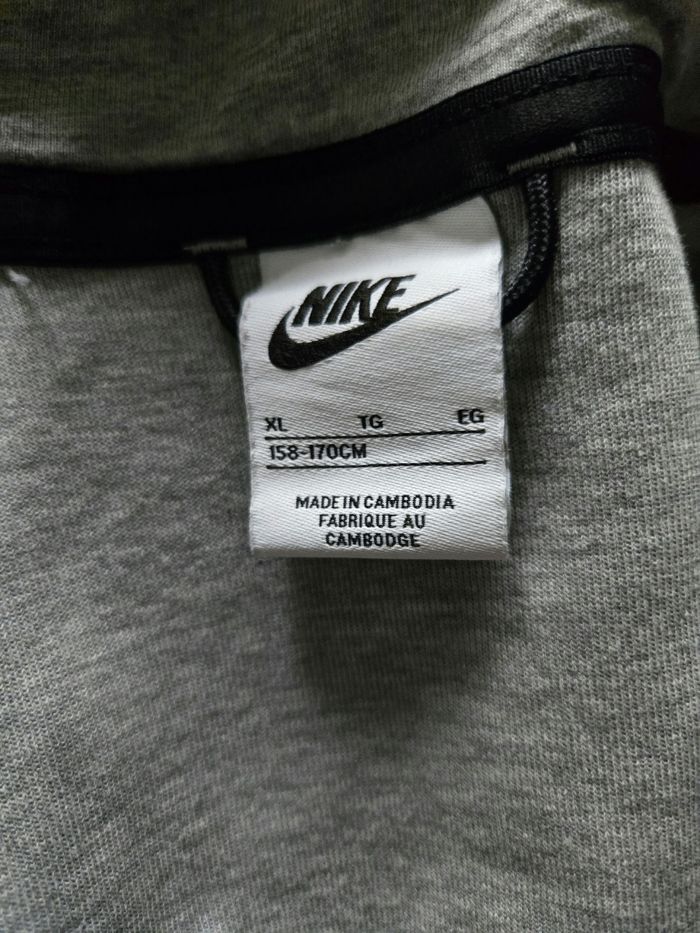 Sweat a zippe Nike - photo numéro 4