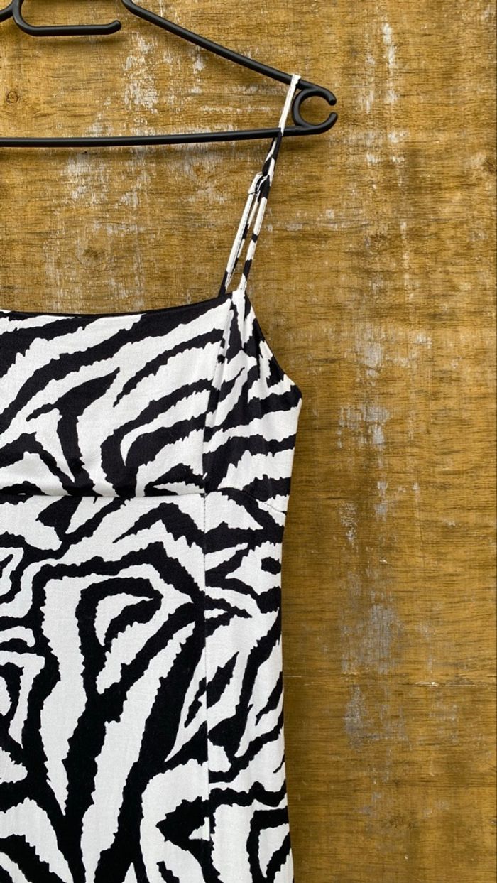 Robe imprimée zebre noire et blanche zara - photo numéro 3