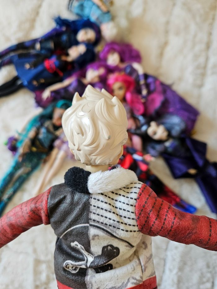 Poupée jay descendants - photo numéro 9