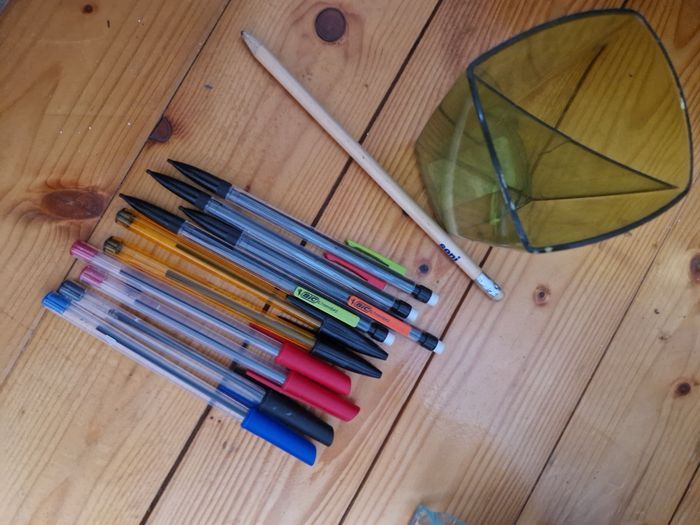 Lot de crayons - photo numéro 2
