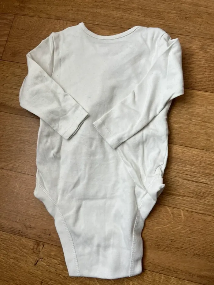 Ensemble cérémonie 18M - photo numéro 5