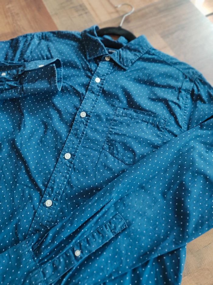 Chemise homme taille L coupe ajustée - photo numéro 2