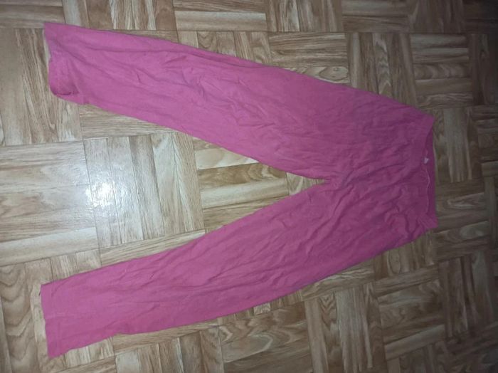 Pantalon de pyjama fille taille 8 ans en bon état
