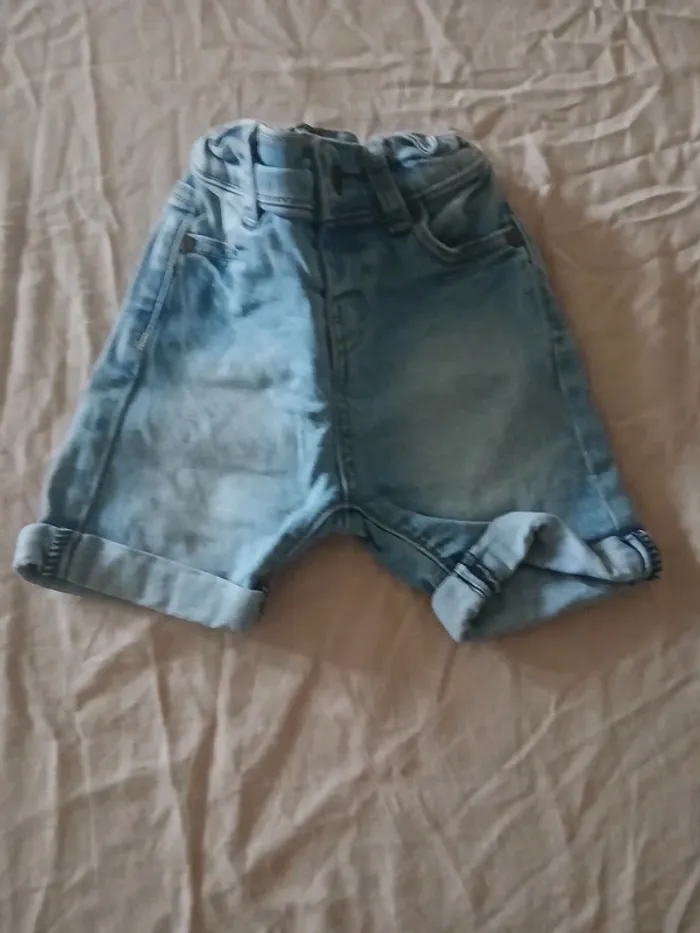 Short 12 mois - photo numéro 2