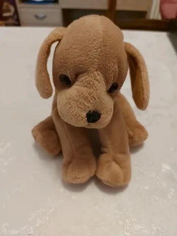 Chien en peluche