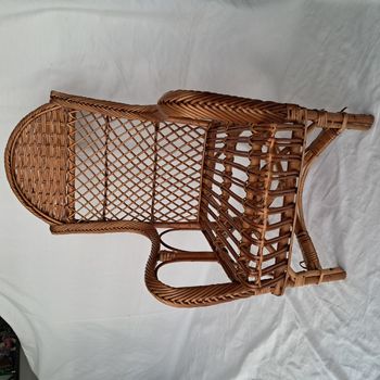 Chaise en rotin enfant ancien