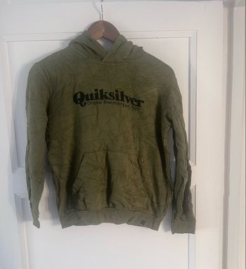 Sweat à capuche Quiksilver 12 ans. 