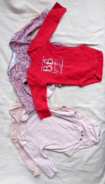 Lot bodies longs 3 mois