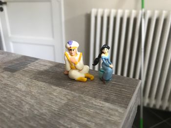 Figurine mini aladdin et Jasmine