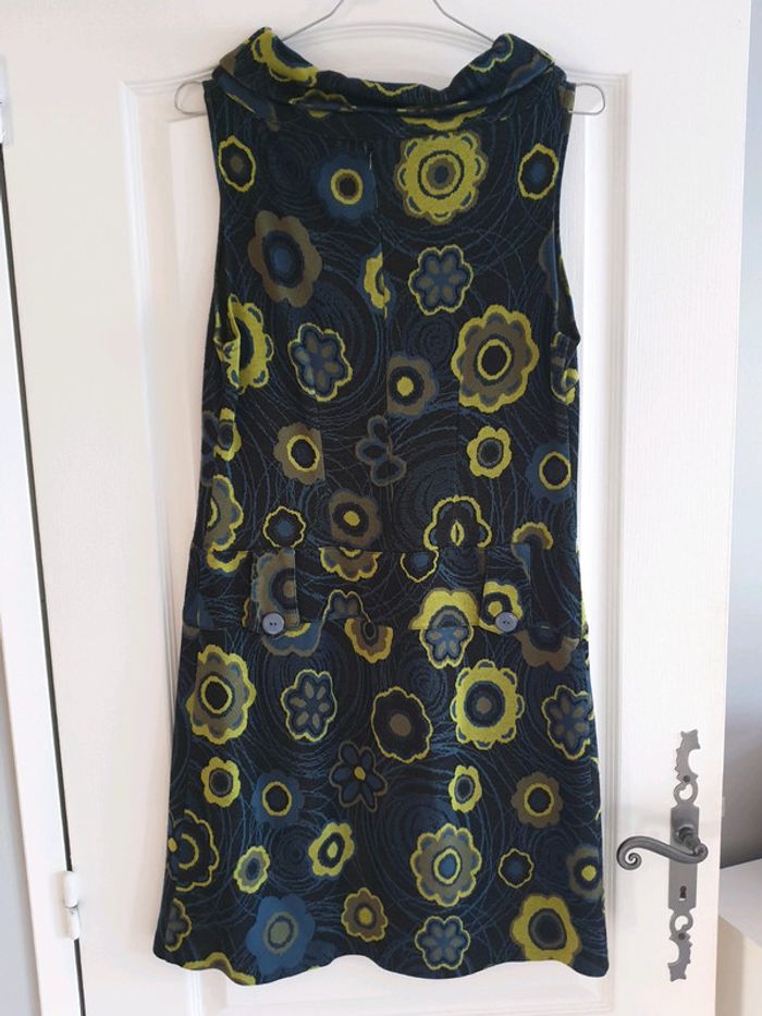 Robe courte - photo numéro 2