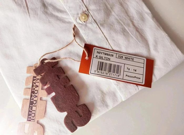 30 € Chemise manches longues Napapijri 14 ans - photo numéro 3