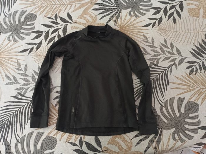 Pull thermique noir Decathlon 8 ans