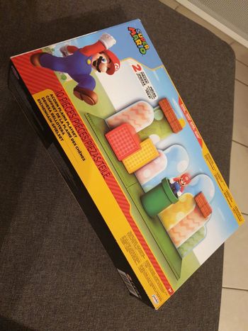 Jeu super Mario neuf non ouvert