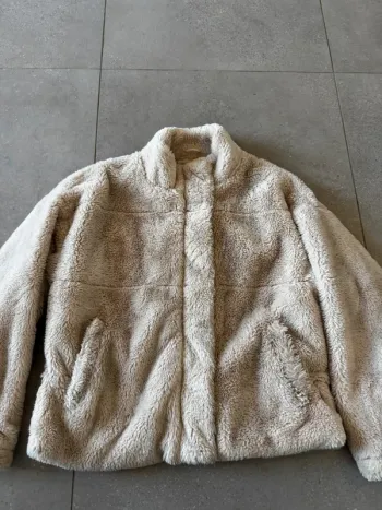 Manteau moumoute crème FB Sister, taille S, très bon état,