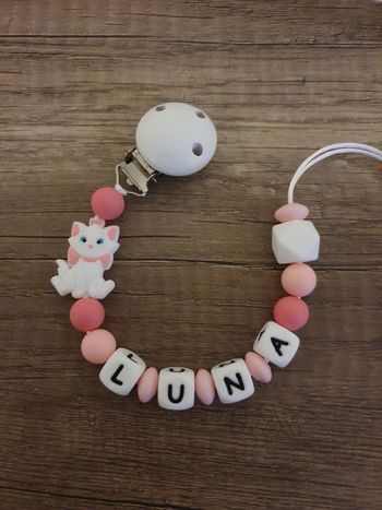 Attache tétine personnalisée