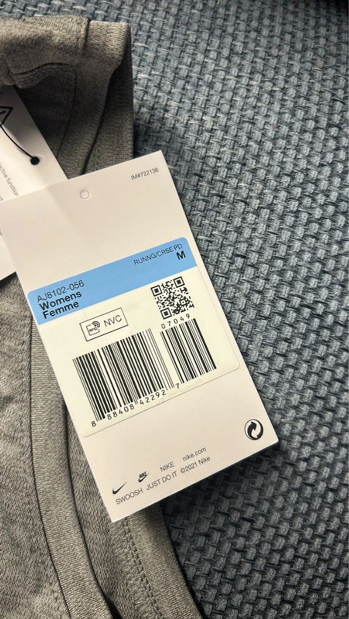 Débardeur Nike running neuf taille M - photo numéro 7